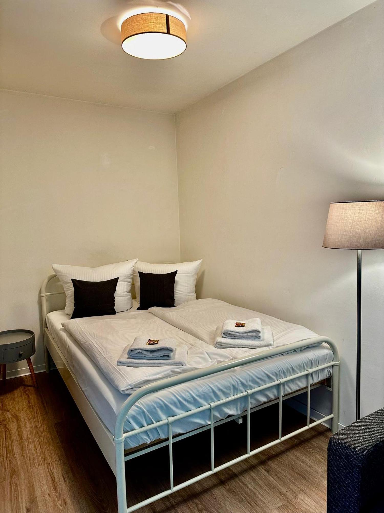 Apartment In Ruhiger Lage-Waschmaschine-Balkon Wolfsburg Kültér fotó
