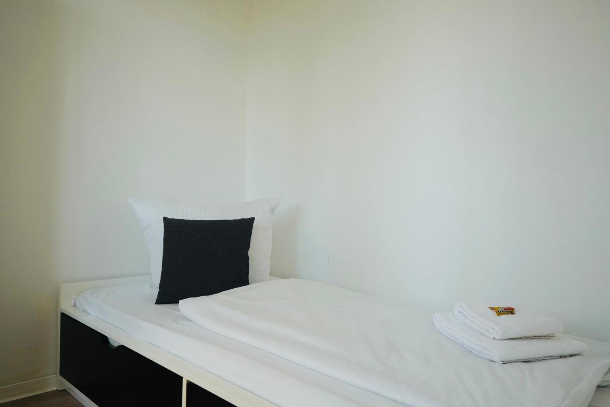 Apartment In Ruhiger Lage-Waschmaschine-Balkon Wolfsburg Kültér fotó